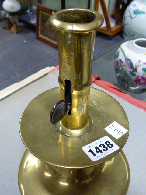 A PAIR OF 18th.C.BRASS CANDLESTICKS WITH IRON EJECTOR RODS IN THE CYLINDRICAL COLUMNS ABOVE THE WIDE - Image 14 of 19