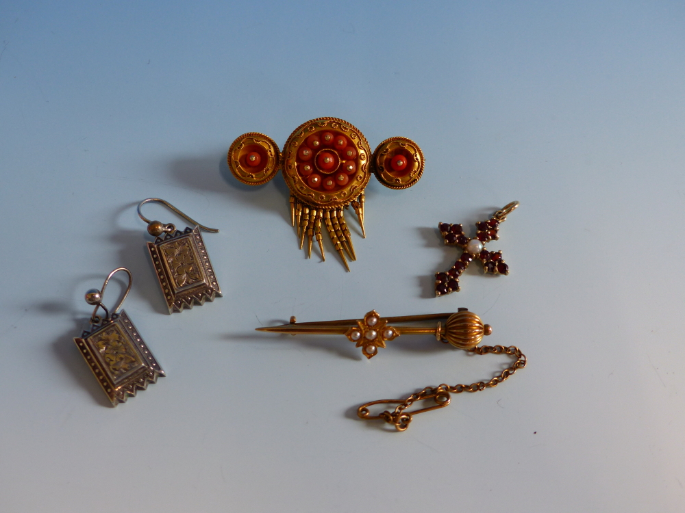 A VICTORIAN ETRUSCAN REVIVAL GOLD AND CORAL TASSEL BROOCH TOGETHER WITH A PAIR OF VICTORIAN SILVER - Image 11 of 28