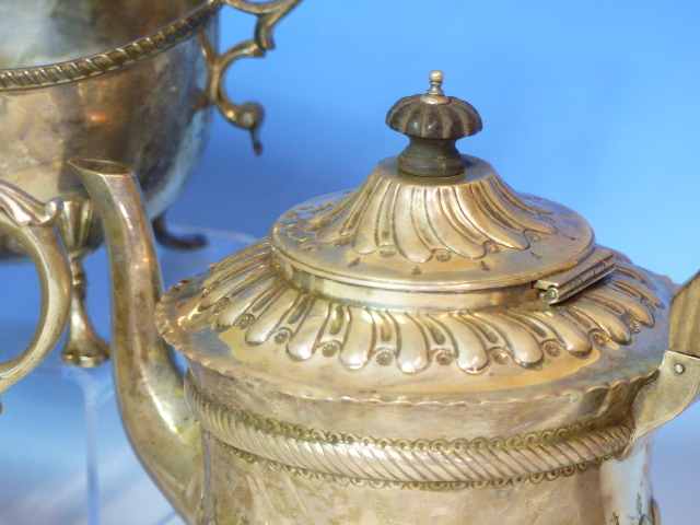 A PAIR OF VICTORIAN SILVER HALLMARKED SAUCE BOATS DATED 1895 FOR JAMES DEAKIN AND SONS TOGETHER WITH - Image 14 of 24