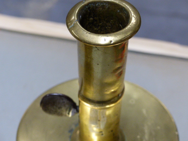 A PAIR OF 18th.C.BRASS CANDLESTICKS WITH IRON EJECTOR RODS IN THE CYLINDRICAL COLUMNS ABOVE THE WIDE - Image 10 of 19