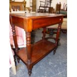 A VICTORIAN MAHOGANY PIER TABLE WITH CONCEALED DRAWER BELOW THE UPPER TIER. H.93.5cms.