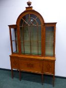 AN EDWARDIAN PARQUETRY SATINWOOD NEO CLASSICAL STYLE EDWARDIAN SHALLOW FRONT DISPLAY CABINET