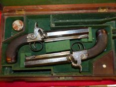 A CASED PAIR OF PERCUSSION BELT PISTOLS BY RICHARDSON OF EDINBURGH, SIGHTED OCTAGONAL DAMASCUS