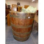 A BRASS COOPERED OAK TAPERING CYLINDRICAL TUB. Dia.62 x H.69cms