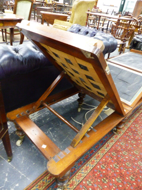 A 19th.C.MAHOGANY ADJUSTABLE CAMPAIGN TYPE FOLDING DAY BED ON TURNED LEGS WITH CERAMIC CASTERS. - Image 11 of 14