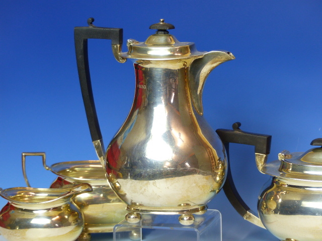 A SILVER HALLMARKED FOUR PART TEA/COFFE SET, DATED 1929, FOR JAMES DEAKIN AND SONS. GROSS WEIGHT - Image 20 of 22