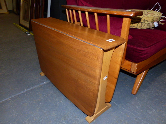 AN ERCOL STYLE SMALL ELM SUTHERLAND TYPE TABLE. 101 x 68 x H.46cms. EXTENDED.