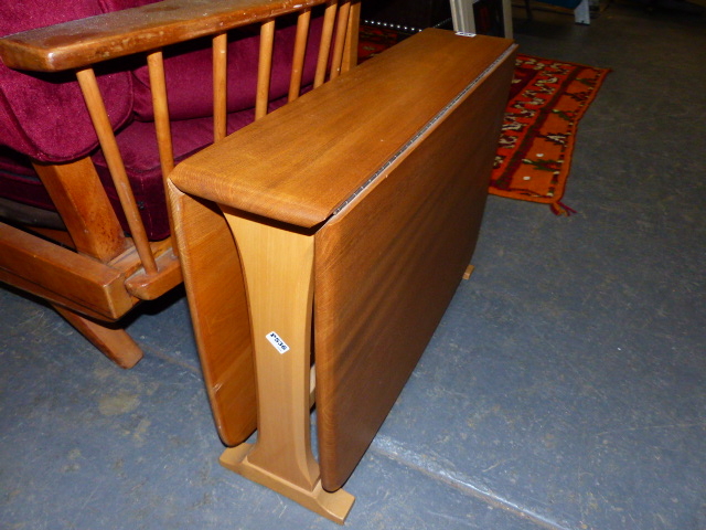 AN ERCOL STYLE SMALL ELM SUTHERLAND TYPE TABLE. 101 x 68 x H.46cms. EXTENDED. - Image 2 of 2