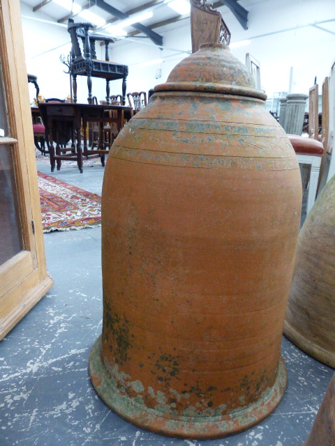 A TERRACOTTA BELL SHAPED RHUBARB FORCER AND COVER STAMPED WYCHFORD POTTERIES. H.69cms. - Image 4 of 4