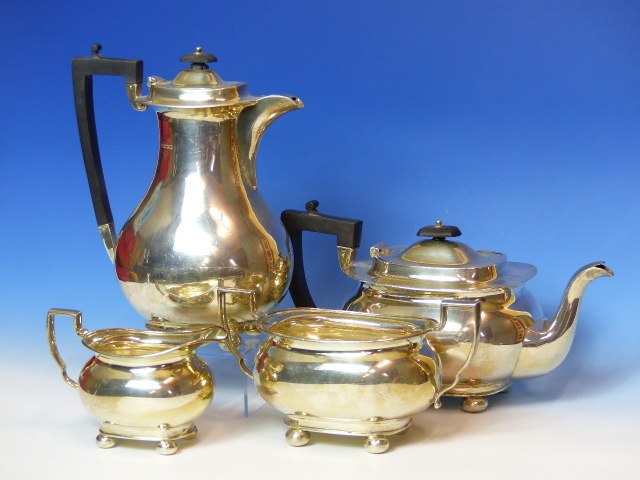 A SILVER HALLMARKED FOUR PART TEA/COFFE SET, DATED 1929, FOR JAMES DEAKIN AND SONS. GROSS WEIGHT