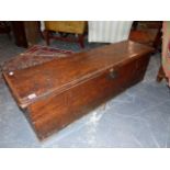 AN ANTIQUE ELM BLANKET BOX. W.121cms.