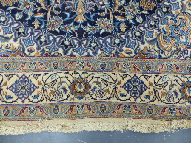 A PERSIAN CARPET OF CLASSIC DESIGN. 310 x 202cms. - Image 3 of 10