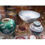 A CHINESE PORCELAIN GINGER JAR AND COVER WITH CLOBBERED DECORATION, TWO OTHER GINGER JARS, A WOOD