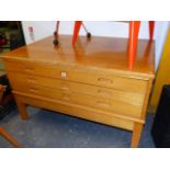 A GOOD MID CENTURY OAK THREE DRAWER PLAN CHEST RAISED ON SQUARE TAPERED LEGS. 122 x 89 x H.73cms.