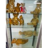 ELEVEN 1950'S AND EARLIER TEDDY BEARS.