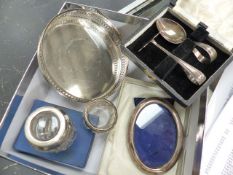 VARIOUS SILVER ITEMS TO INCLUDE A DESK CLOCK, PICTURE FRAME, ETC.