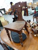 A VICTORIAN HALL CHAIR.