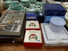 A QTY OF BOXED WEDGWOOD AND OTHER CHINAWARES,ETC AND A QTY OF CUTLERY.