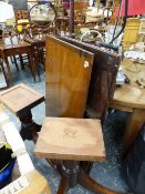 A GOOD QUALITY REGENCY STYLE MAHOGANY TWIN PEDESTAL DINING TABLE.