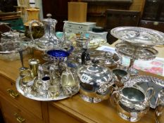 A QTY OF SILVERPLATED WARES AND A LAMP.