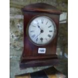 AN EDWARDIAN MANTLE CLOCK.