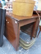 AN ANTIQUE MAHOGANY LARGE DINING TABLE.