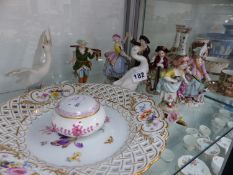 A QTY OF PORCELAIN FIGURINES,ETC.