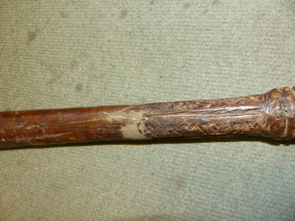 AN ABORIGINAL CLUB, THE LAPPET CARVED HANDLE WITH PINE CONE POMMEL, THE HEAD AT RIGHT ANGLES TO - Image 9 of 22