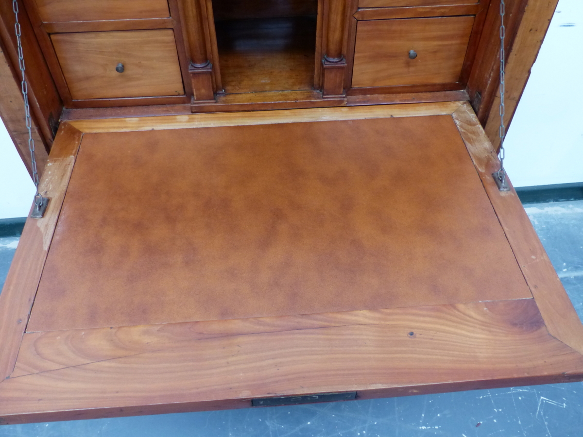 A 19th.C.FRENCH SECRETAIRE CABINET WITH DEEP FALL FRONT AND FITTED INTERIOR OVER TWO DEEP DRAWERS. - Image 9 of 11