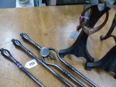 A SET OF THREE VICTORIAN IRON FIRE IMPLEMENTS EACH WITH BALUSTER HANDLE TOGETHER WITH A PAIR OF ARTS