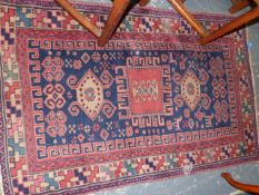 AN ANTIQUE TURKISH RUG. 150 x 95cms.