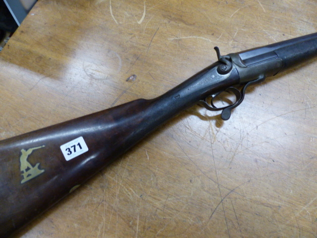 J HARDING SB.10B HAMMER GUN No.7950, NITRO PROOF WITH INLAID BRASS FIGURE ON STOCK.