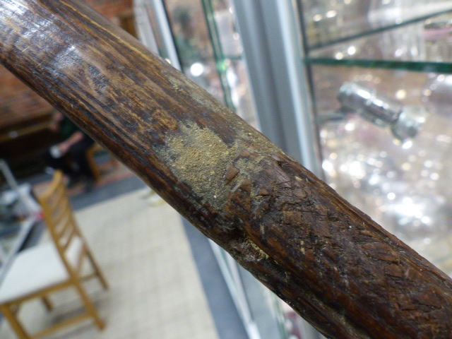 AN ABORIGINAL CLUB, THE LAPPET CARVED HANDLE WITH PINE CONE POMMEL, THE HEAD AT RIGHT ANGLES TO - Image 18 of 22