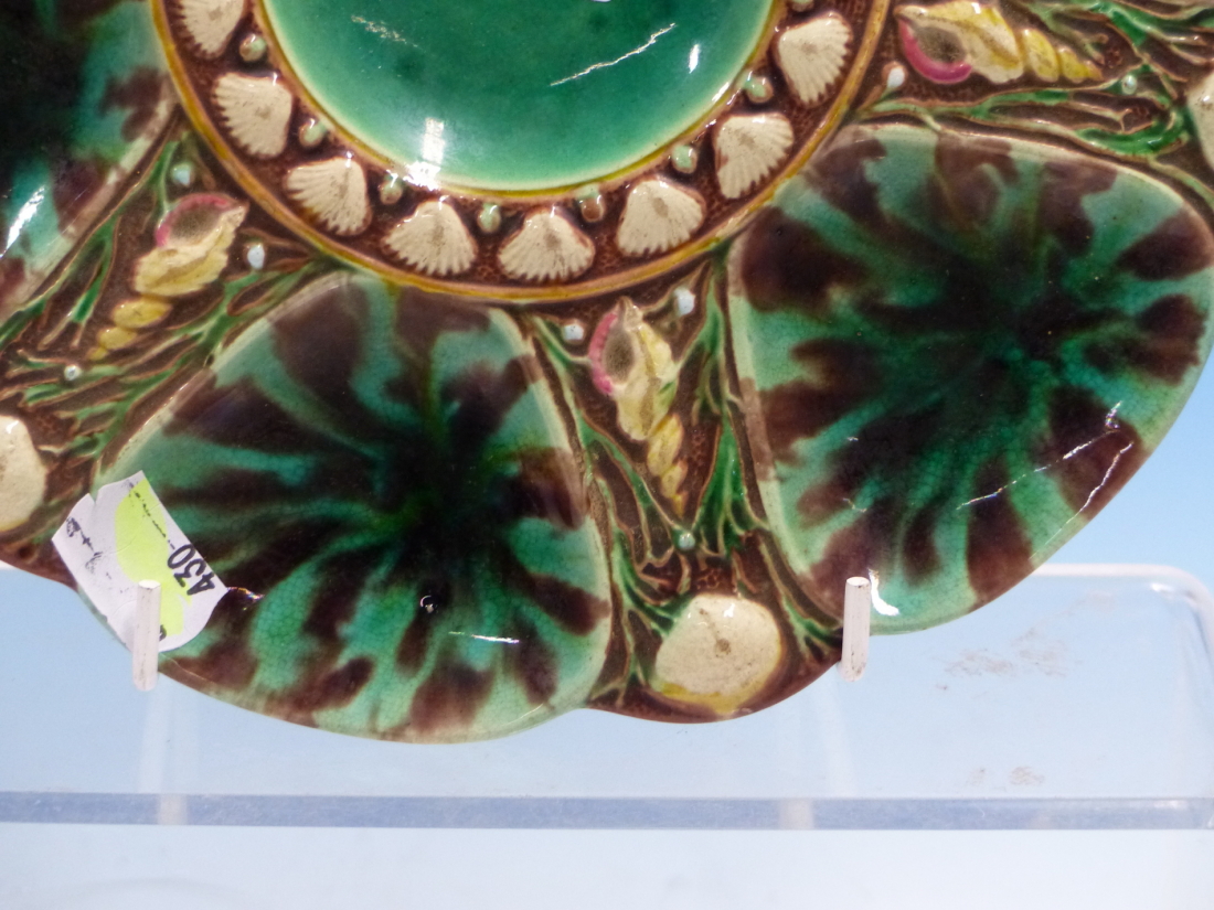 A MINTON MAJOLICA OYSTER PLATE, DATECODE FOR 1872, THE SIX AUBERGINED FLECKED GREEN COMPARTMENTS - Image 3 of 11