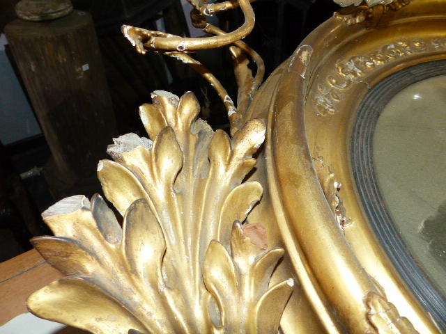 AN EARLY 19th.C.CARVED GILTWOOD CONVEX MIRROR WITH ENTWINED DOLPHIN CREST AND FLANKING PAIRS OF - Image 9 of 19