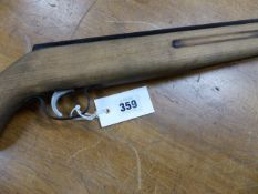 AN ORIGINAL MODEL 50E .22 POSTWAR UNDER LEVER AIR RIFLE. (A/F)