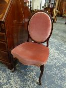 A PAIR OF ANTIQUE CARVED MAHOGANY FRENCH HEPPLEWHITE SALON CHAIRS.