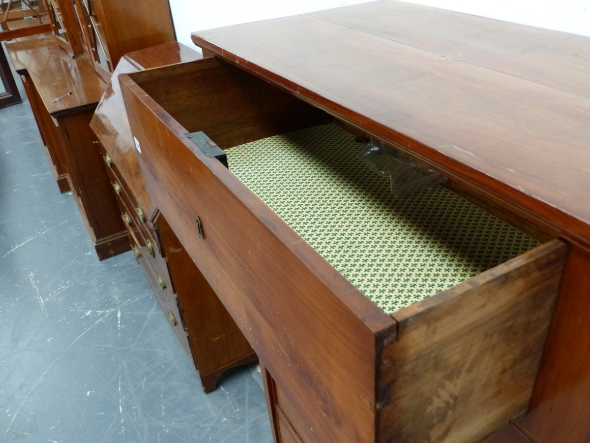 A 19th.C.FRENCH SECRETAIRE CABINET WITH DEEP FALL FRONT AND FITTED INTERIOR OVER TWO DEEP DRAWERS. - Image 6 of 11