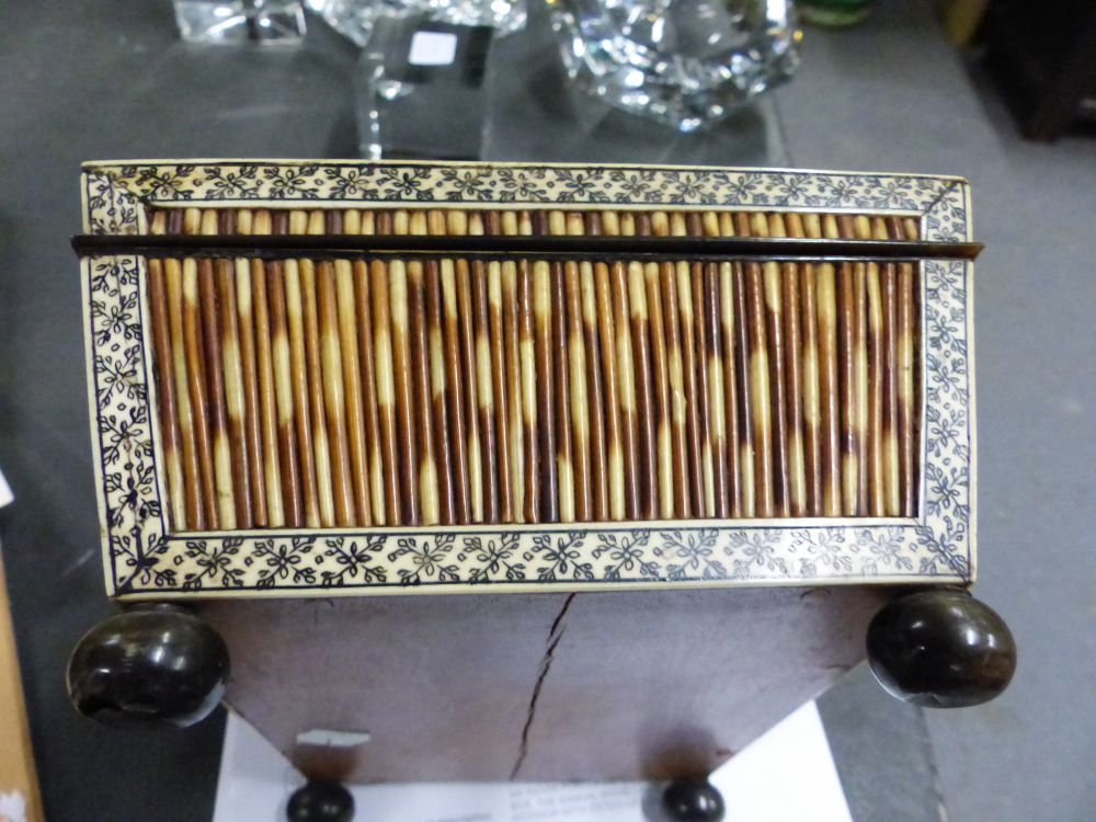 AN INDIAN PORCUPINE QUILL WORK BOX, THE SANDAL WOOD LINED INTERIOR WITH FITTED LIFT OUT TRAY. W 21. - Image 8 of 10