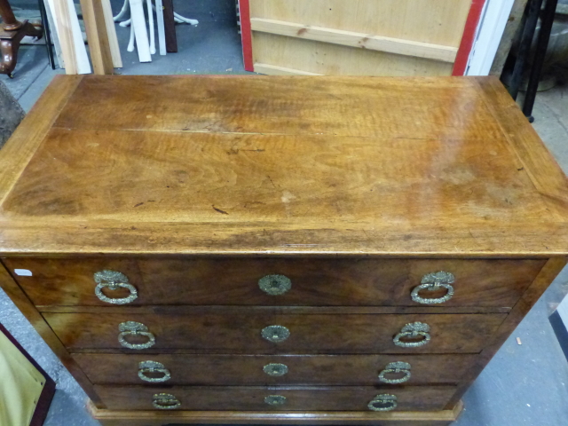 A 19th.C.FRENCH WALNUT CHEST OF FOUR LONG DRAWERS WITH GILT BRASS HANDLES, ON SHAPED PLINTH BASE. - Image 2 of 8