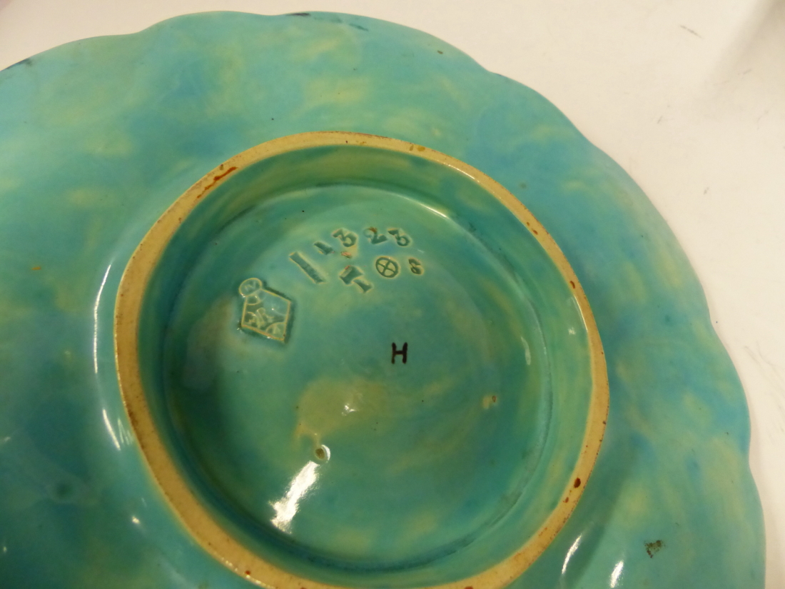 A MINTON MAJOLICA OYSTER PLATE, DATECODE FOR 1872, THE SIX AUBERGINED FLECKED GREEN COMPARTMENTS - Image 6 of 11