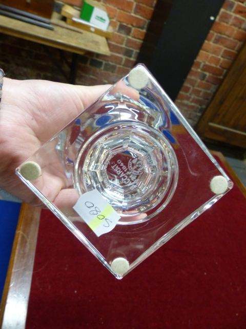 A BACCARAT CLEAR GLASS URN. H 21cms. TOGETHER WITH A TAPERING OCTAGONAL VASE. H 25cms. - Image 7 of 7