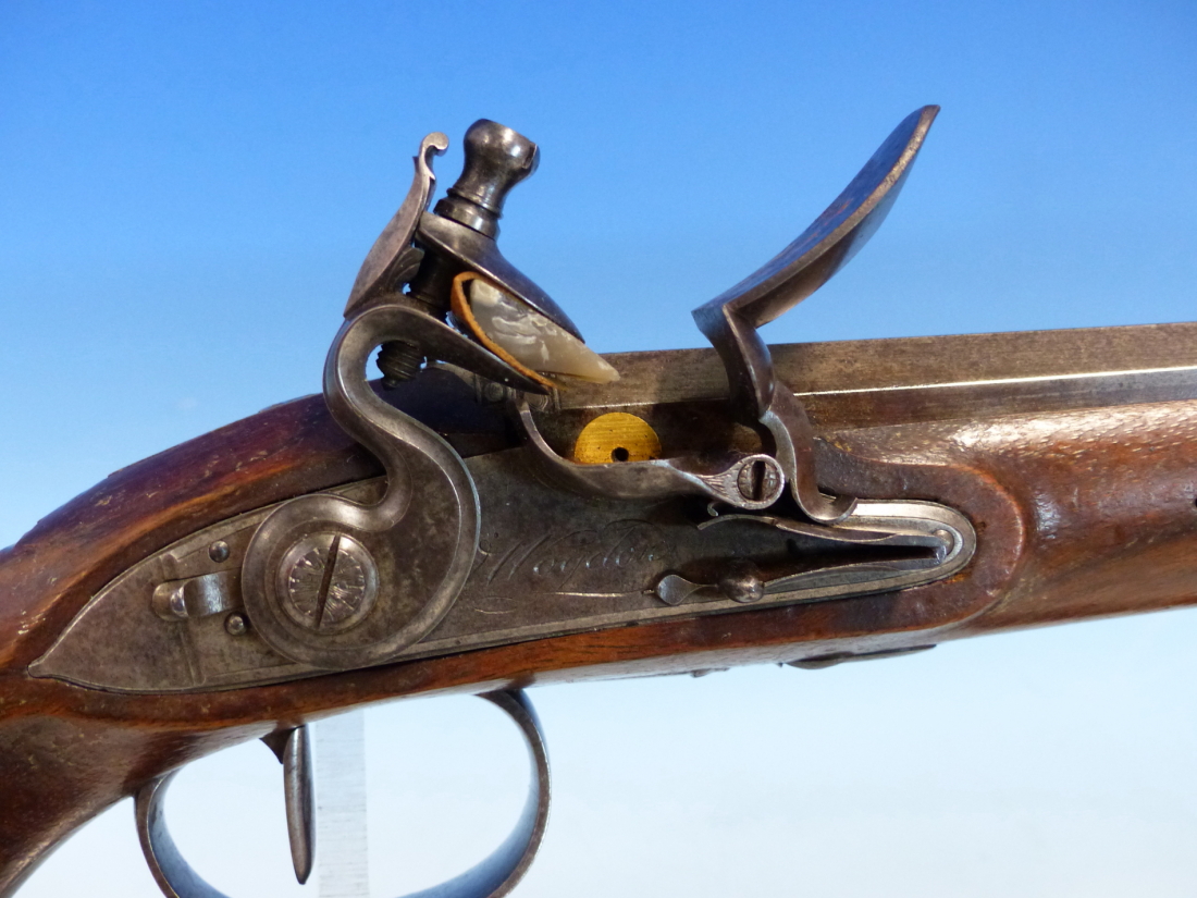 WOGDON LONDON, A PAIR OF FLINTLOCK PISTOLS, THE BRASS CAPS TO THE RAMRODS UNDER THE OCTAGONAL - Image 22 of 36