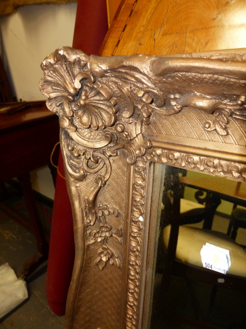 A VICTORIAN GILT GESSO FRAMED WALL MIRROR. 76 x 102cms. - Image 3 of 6