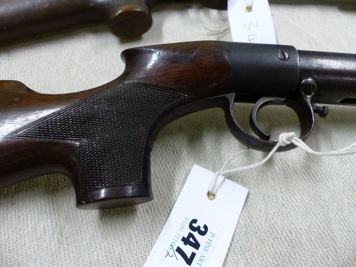 THE LINCOLN .177 PREWAR LINCOLN JEFFRIES TYPE UNDER LEVER AIR RIFLE No.5551 AND ANOTHER AIR RIFLE - Image 4 of 15