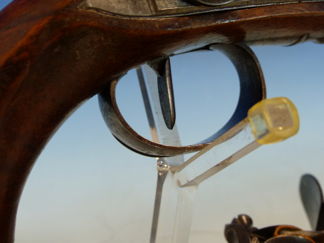 WOGDON LONDON, A PAIR OF FLINTLOCK PISTOLS, THE BRASS CAPS TO THE RAMRODS UNDER THE OCTAGONAL - Image 25 of 36