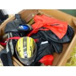 A QTY OF VINTAGE AND MODERN LEATHER MOTORCYCLE PROTECTIVE CLOTHING.