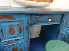 AN EDWARDIAN PAINTED DRESSING TABLE.