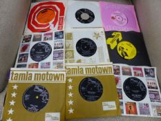 A GOOD COLLECTION OF 45rpm RECORD SINGLES.