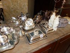 A QTY OF SILVERPLATEDWARES.